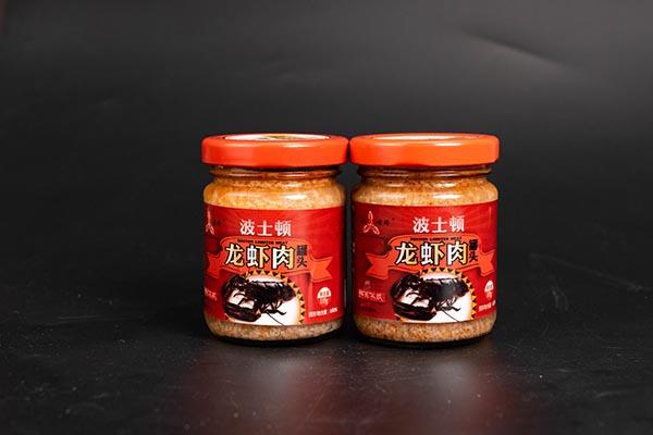 Canned lobster meat